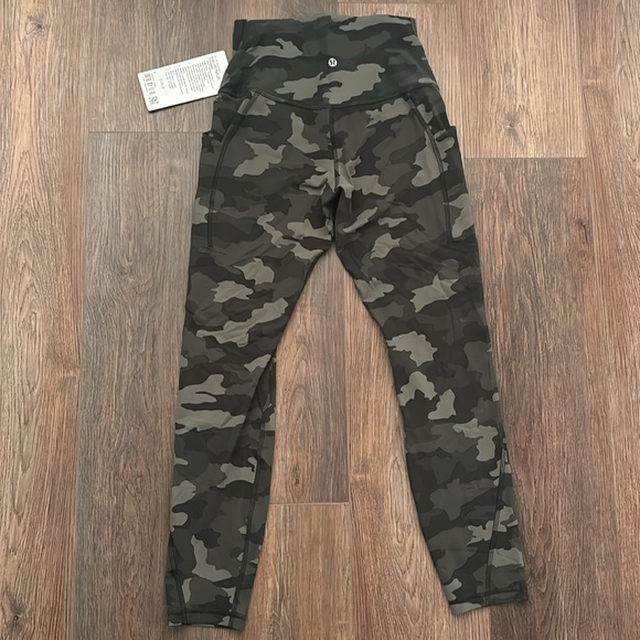 Lululemon Align Camo Pant 25” *Pockets - Picture 3 of 3